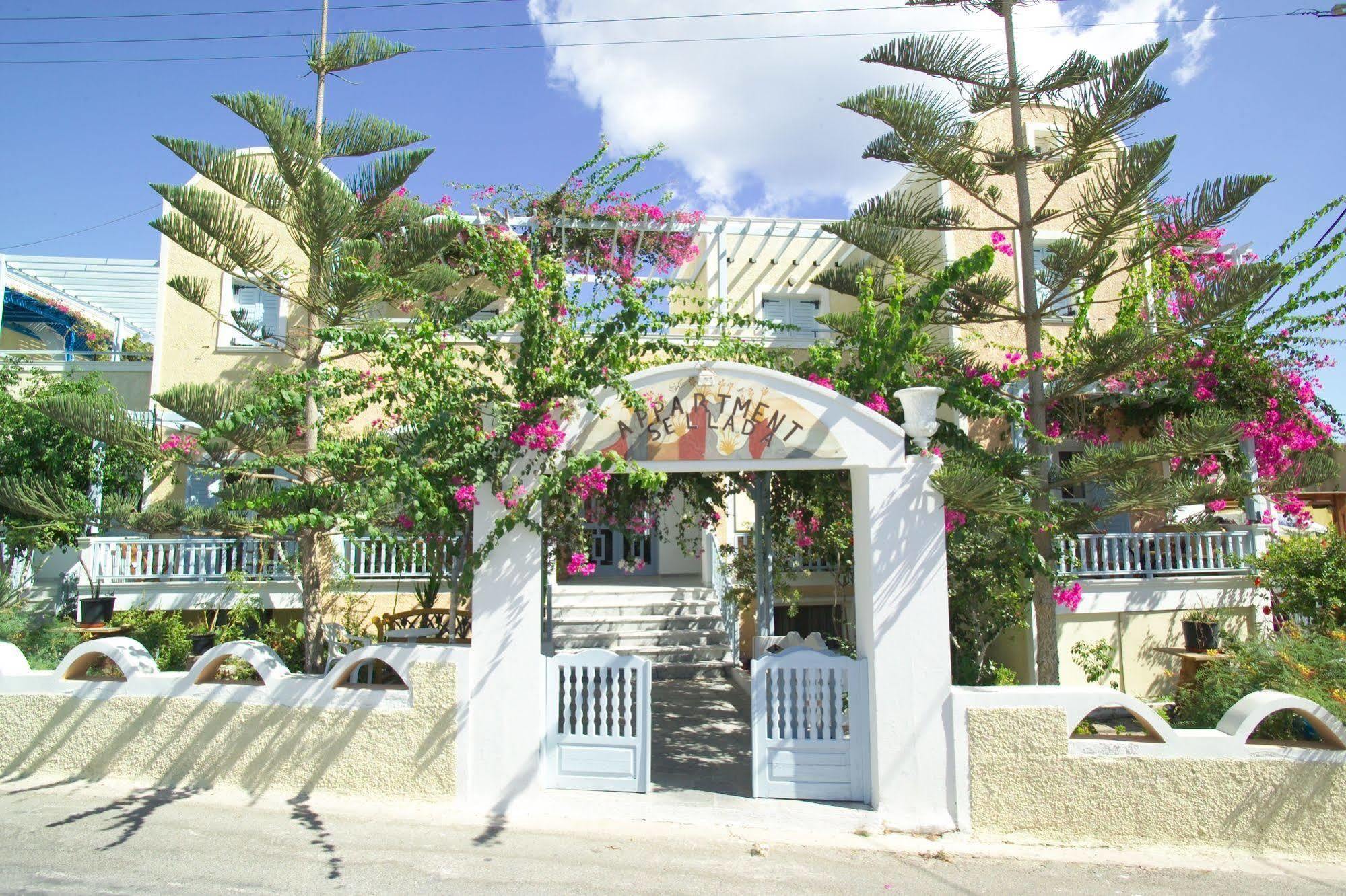 Sellada Hotel apartamentowy Kamári